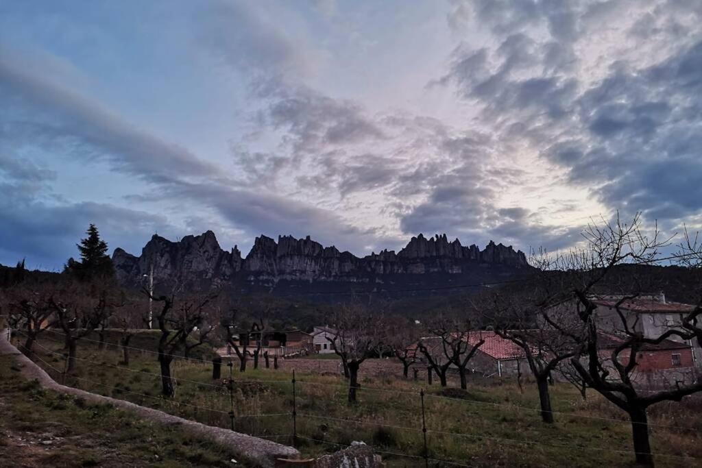 Masia Can Castanyola Marganell Dış mekan fotoğraf